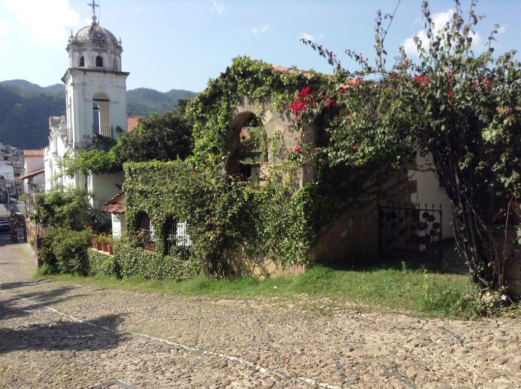 Posada De La Mision, Hotel Museo Y Jardin Таско де Аларкон Екстериор снимка